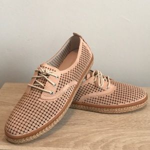 BRAND NEW Cole Haan lace up espadrille
